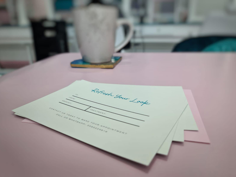 Refresh Hair and Beauty Bar business cards