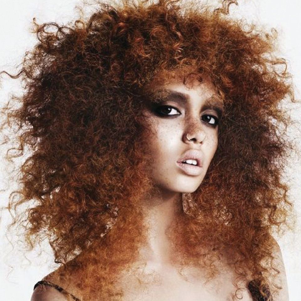 HOB photoshoot image of a female model with a fizzy and flyaway hair style