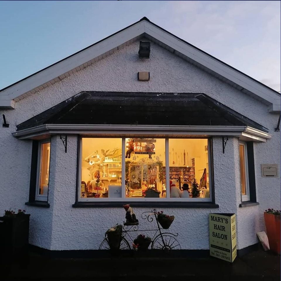 An image of the outside of Mary's Hair Salon